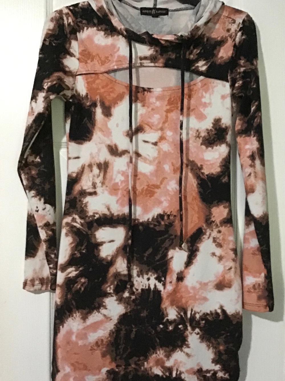 Almost Famous Peach Black White Tie-Dye Hooded Long Sleeve Top